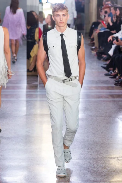 Look 51